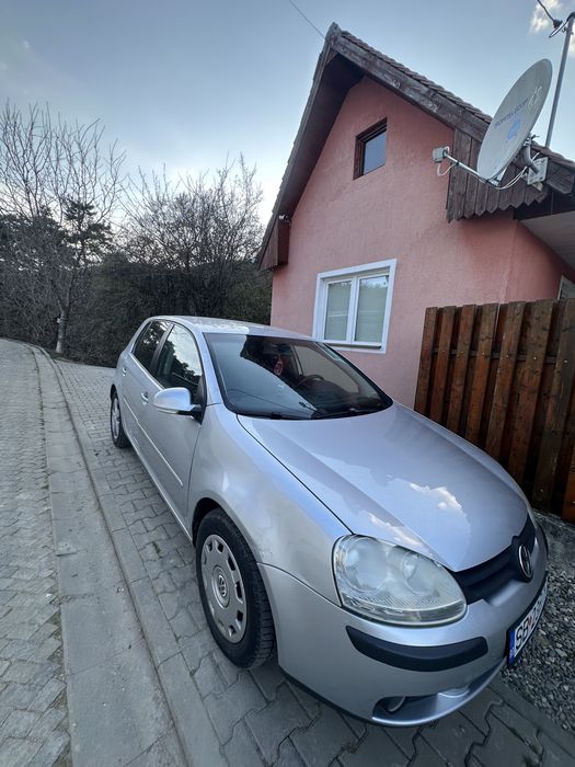 Vând Golf 5 2008