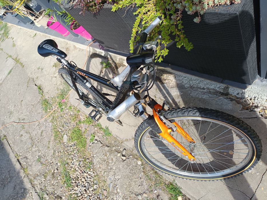 Bicicletă cadru mare