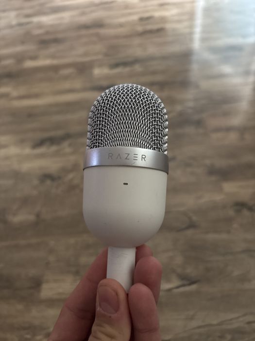 Vand microfon razer seirenv3 mini white