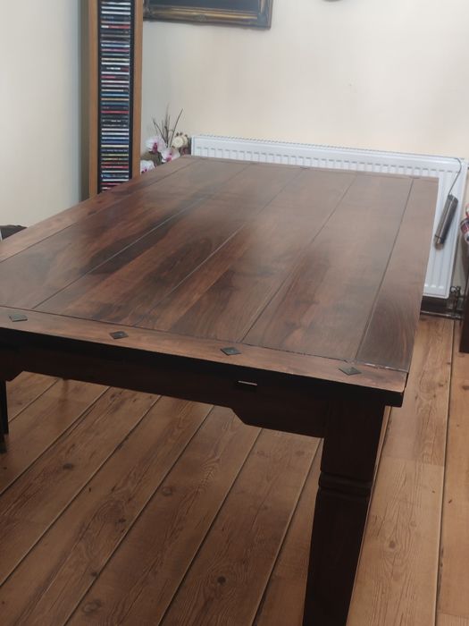 Vând masa lemn masiv