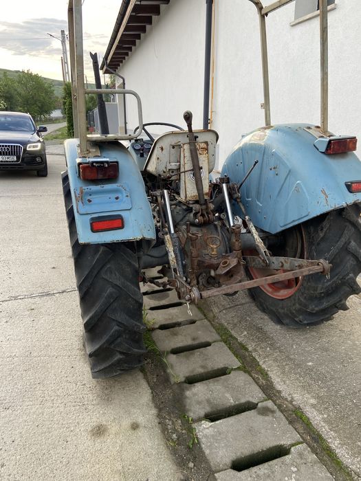 Tractor ferguson 60 cai