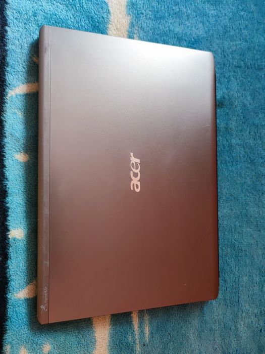Leptop acer aspire 4810T