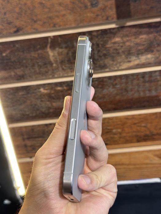 Iphone 16 pro. 128гб. 10/10