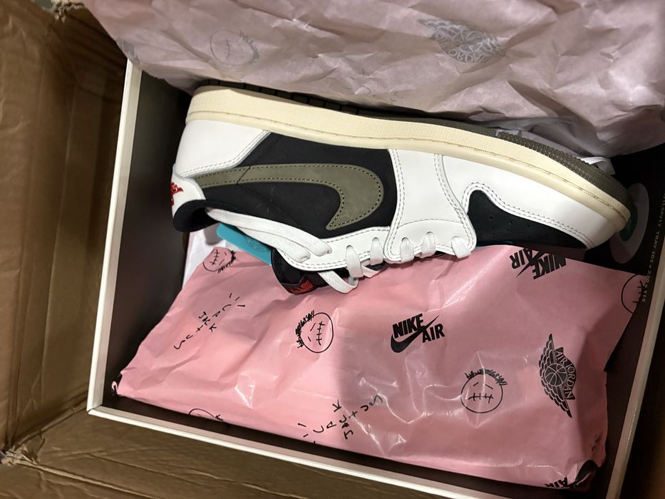 Travis Scott x Air Jordan 1 Low