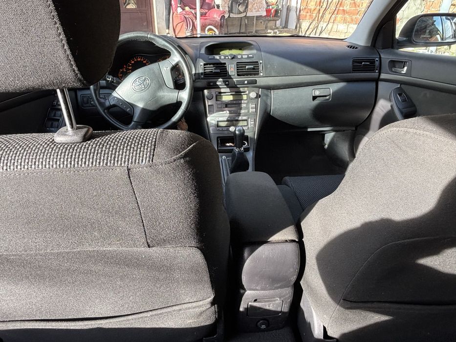 Toyota avensis t25