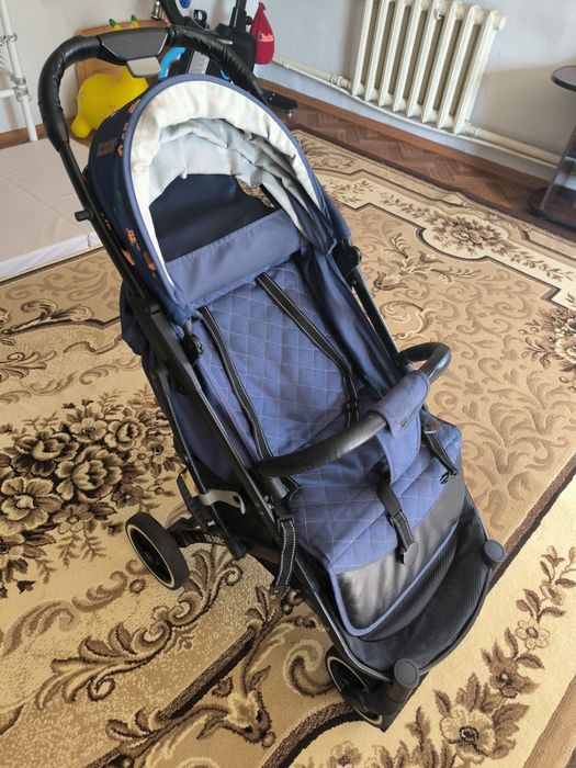 Коляска качественная