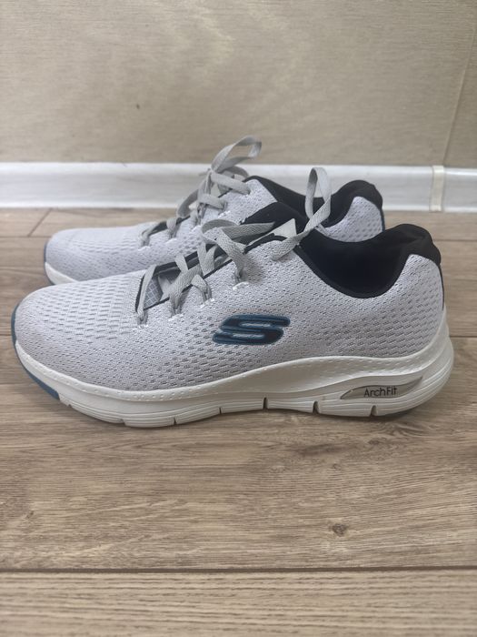 кроссовки skechers