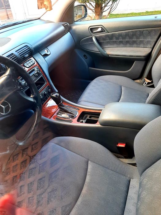 Продавам Мерцедес