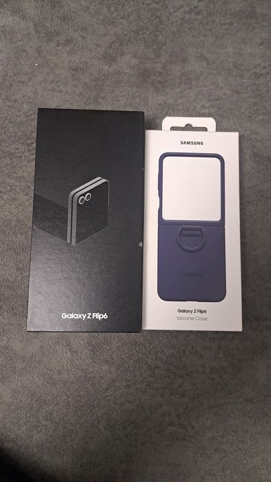 Samsung Galaxy Z Flip 6