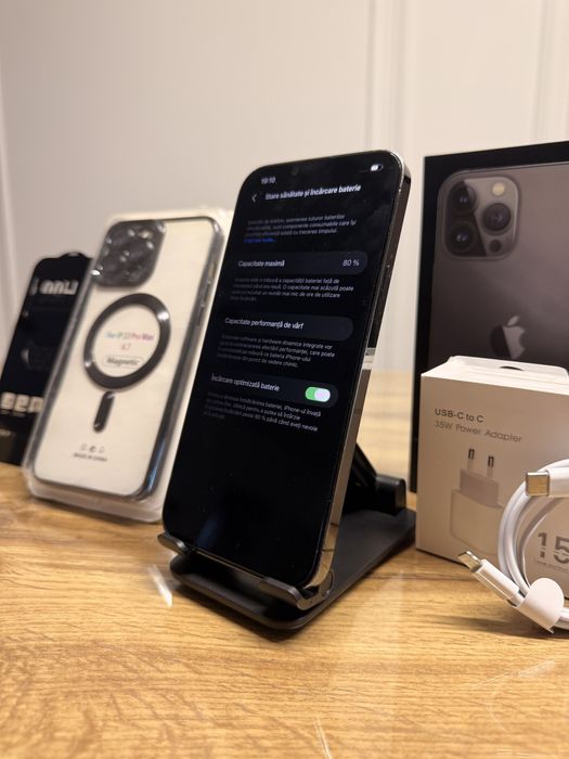 IPhone 13 Pro Max 5G Negru de 256GB cu Folie Husă și Încărcător 35w nou