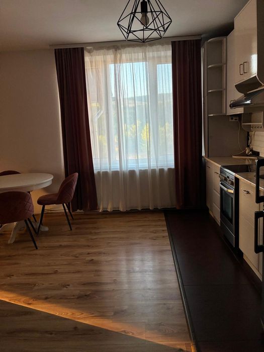 Proprietar inchiriez apartament strada Tineretului Floresti