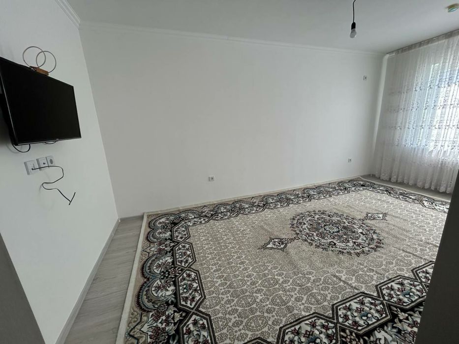 Srochna 2 xonali uy sotiladi