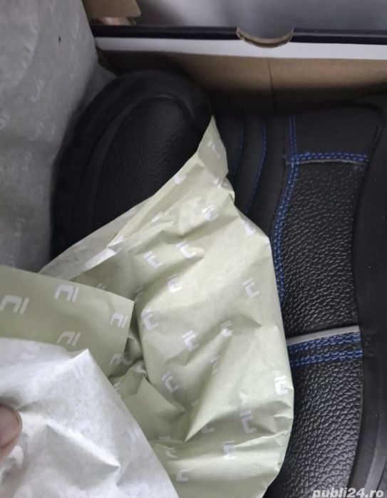 Bocanci cu bombeu metalic