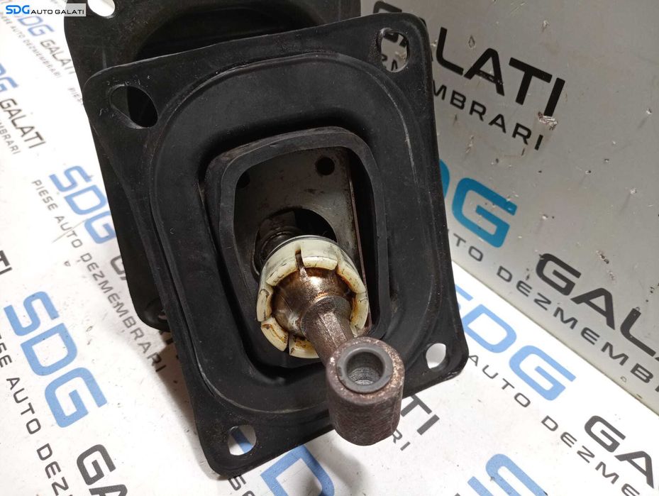 Maneta cu Manson Lexus IS IS220D 2005 - 2013 Cod 5828653030 [M5129]