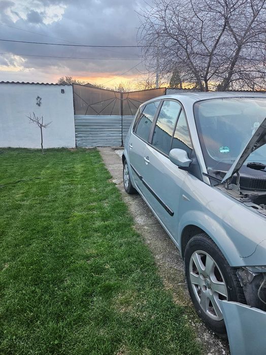 Vand Renault Scenic 2 Avariat