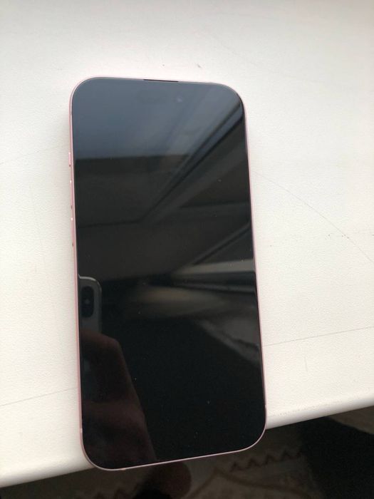 продам iphone 15 в розовом цвете
