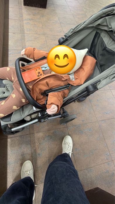 Продам коляску новая