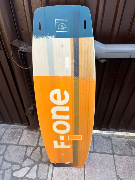 Kite Board F1 freestyle + pads