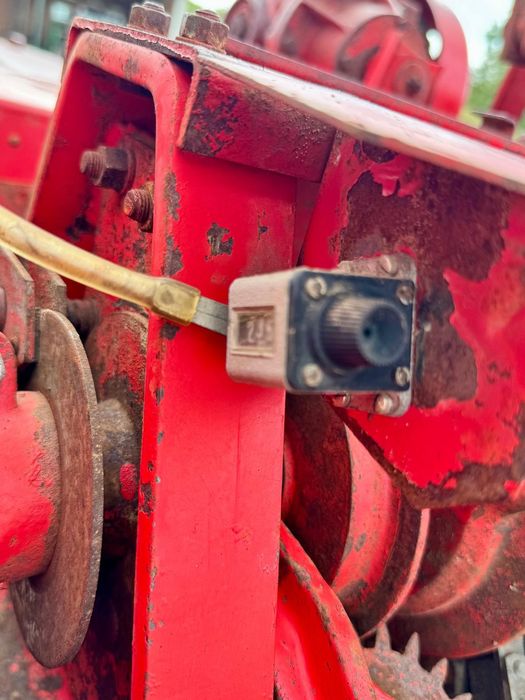 Balotiera / Presa baloti Massey Ferguson 20-8 /  complet funcțională / vopsea originala / welger / class
