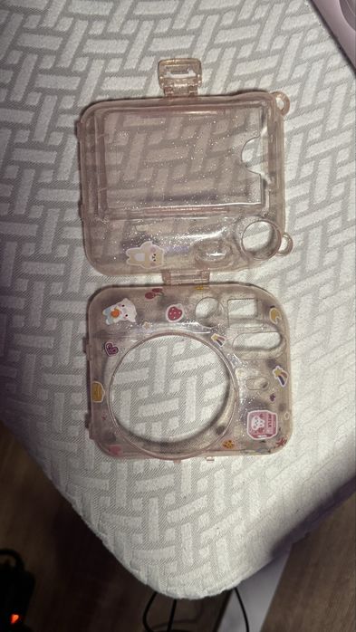 instax mini 12 в хорошем состоянии