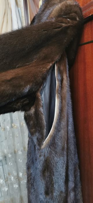 Норковую шубу продам