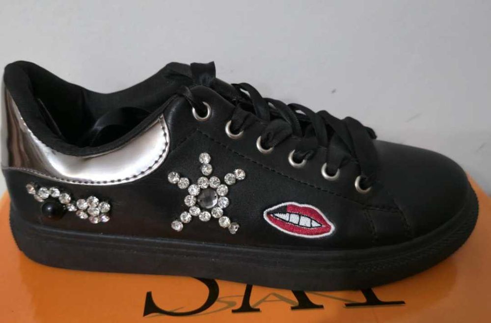 Дамски маратонки-Разпродажба