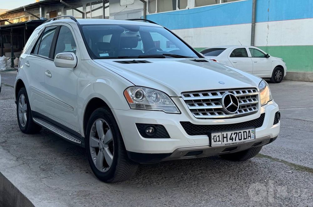 Мерседес ML 350.