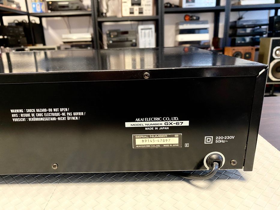 Висококачествен дек Akai