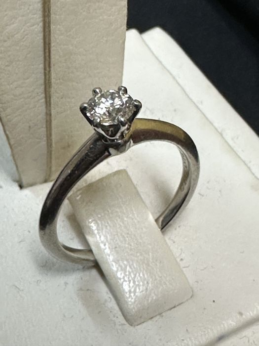 tiffany solitaire inel din platina  PT 950 cu diamant 0,40 carate KJ