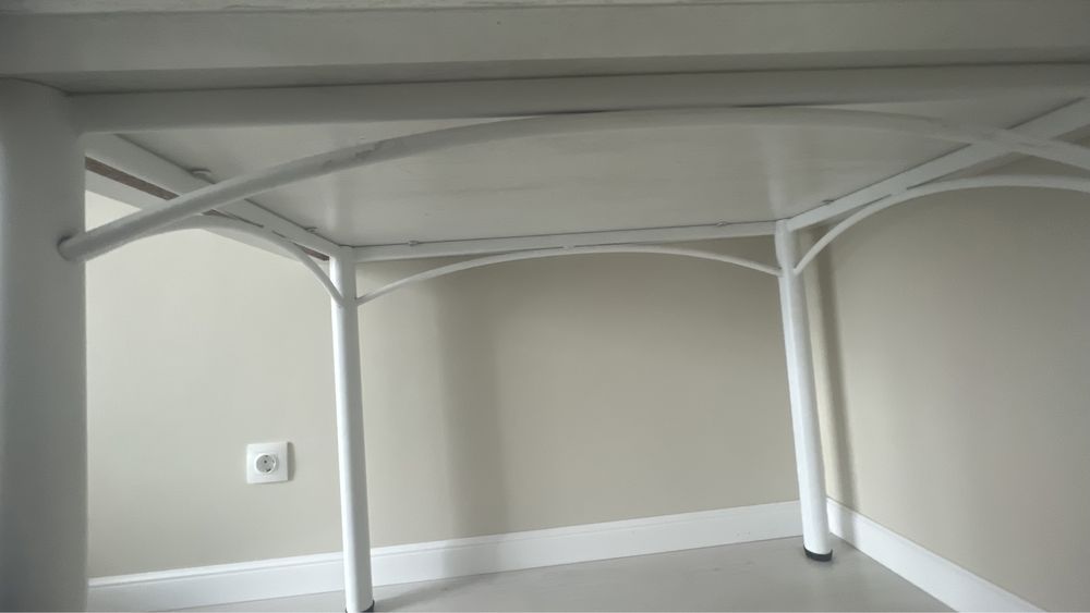 Продается кухонный стол