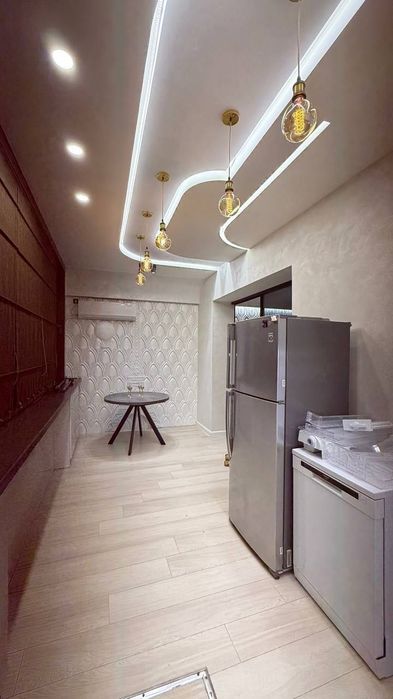 Продается 2 комнатная квартира ремонт ул.Кунаева, гостиница Россия