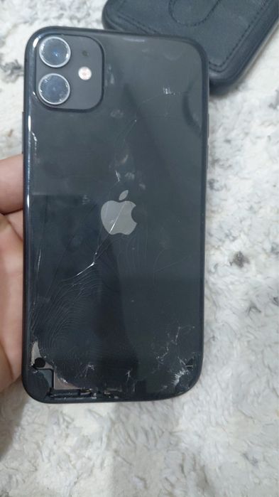 Айфон 12 мини айфон 11 сатылад