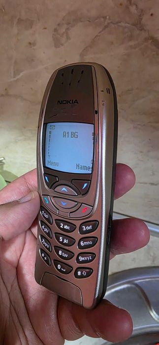 Мобилен телефон Nokia 6310i отключен към всички оператори