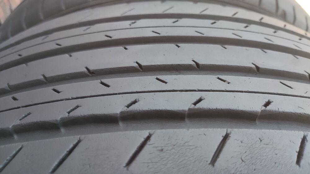 2 броя лятни гуми 225/45/17 Dunlop