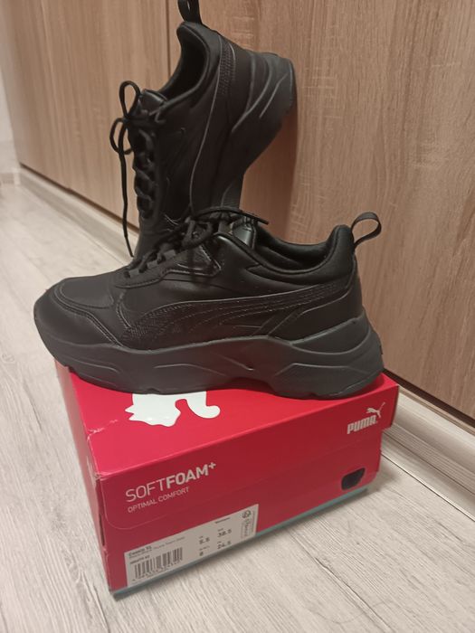 Дамски кожени маратонки PUMA размер 38,5