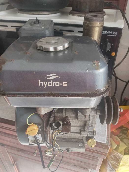 Крик иПежо 405,антика от 1980