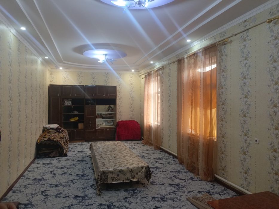 Ховли сотилади навоий Шахар вагзал