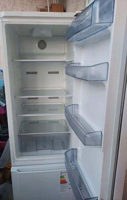 Холодильник beko