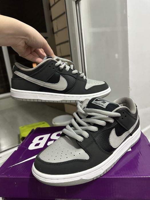 Продам кроссовки