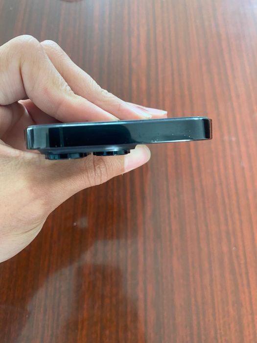 Продам айфон 14про