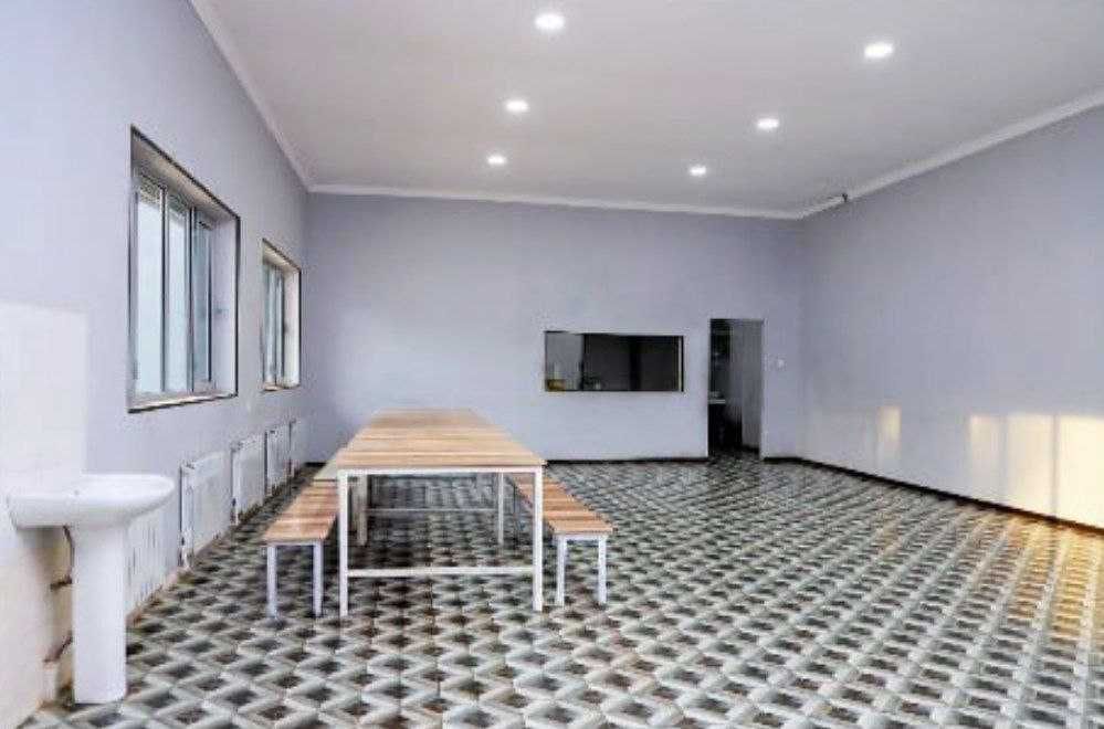 Продаётся 1,2 га производственная база.