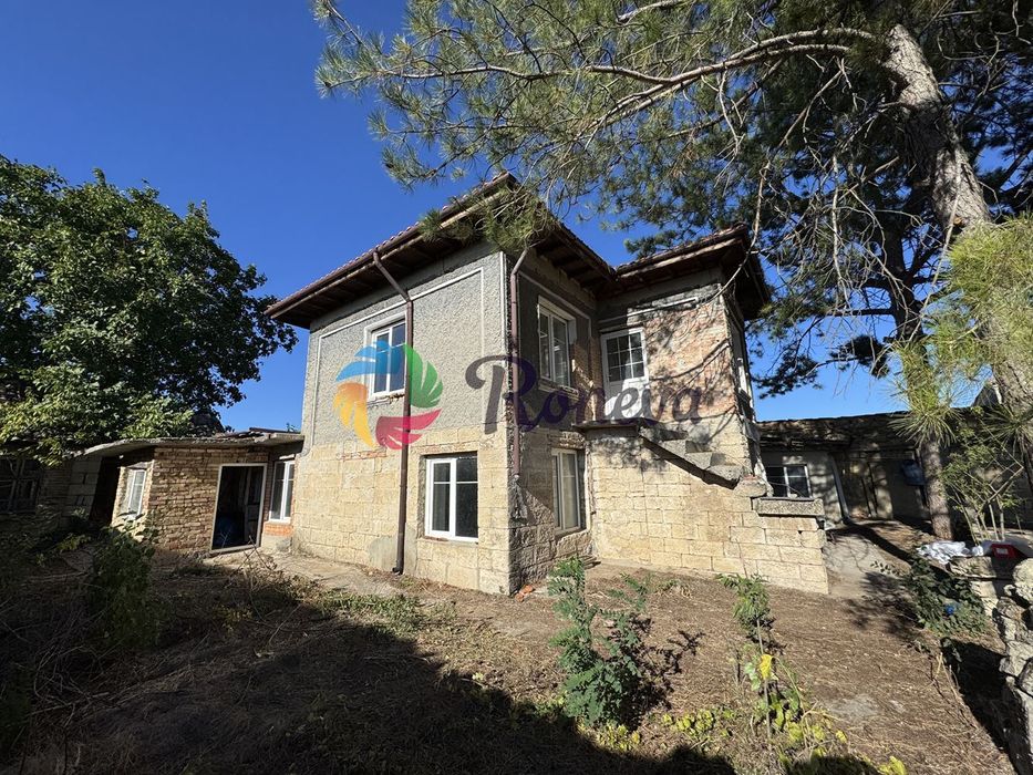 Къща в Варна, област-с.Черковна площ 250 цена 78000