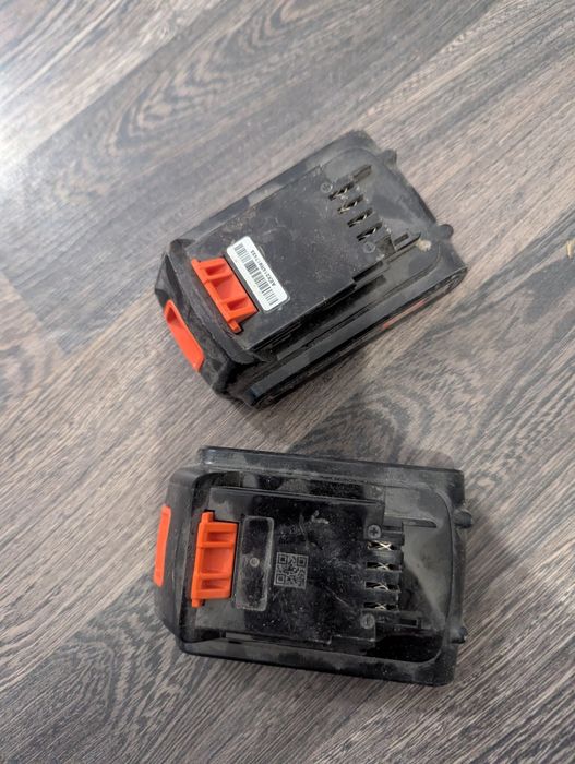 2x Baterie black & decker 18v