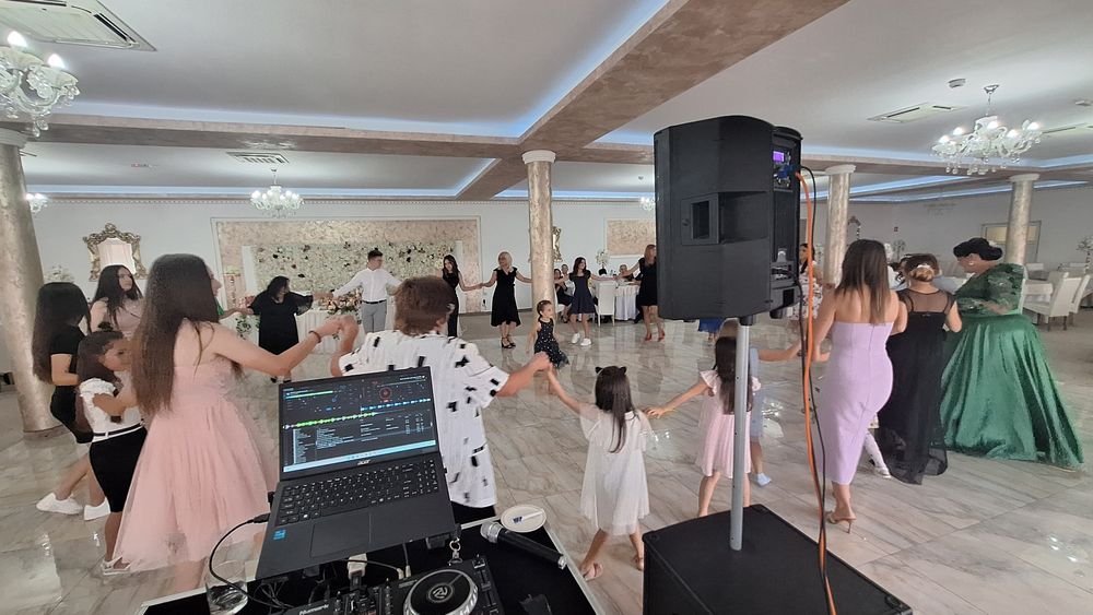 Dj pentru evenimente