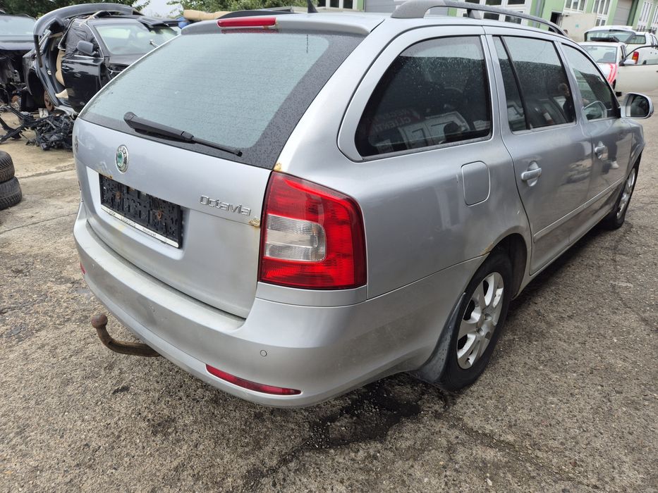 Dezmembram Skoda Octavia 2 Facelift 2011 1.2tsi CBZ
