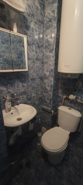 Дава се под наем Двустаен апартамент в Варна, ХЕИ - 45 кв.м за 331.5 € - Снимка #2