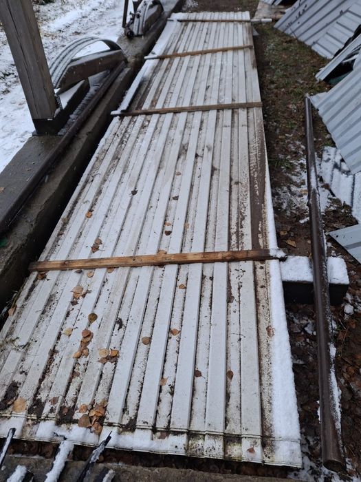 Продам профлист белый длинной 6 м