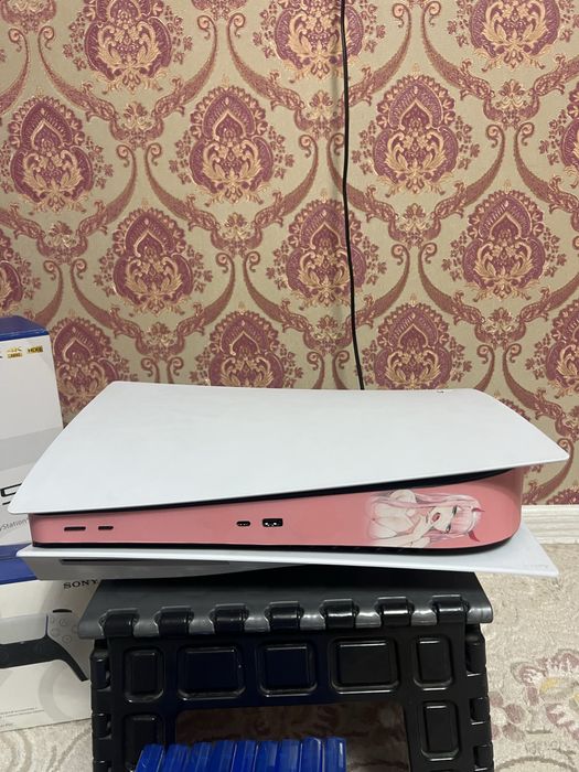 Продам PlayStation 5 (ps5)