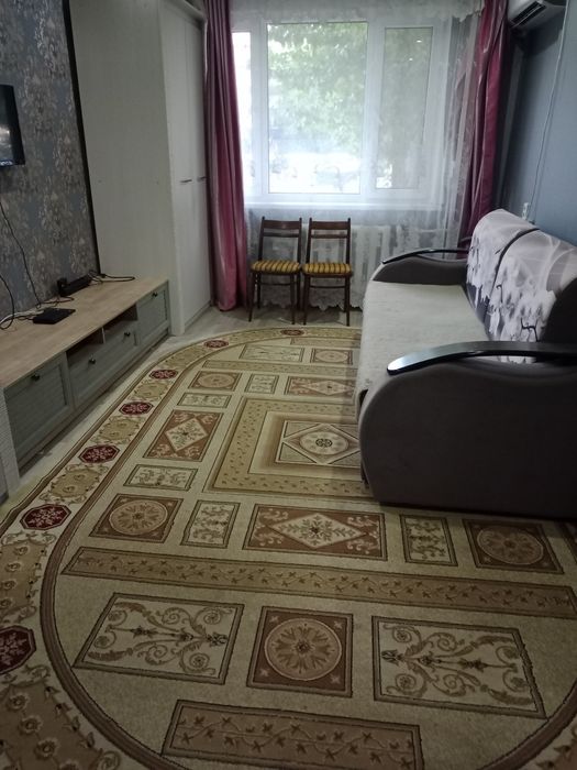 Продам 2-комнатную квартиру в панельном доме на 1-м этаже р-н Айгуль