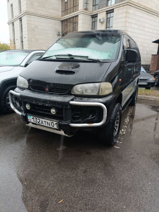Mitsubishi delica